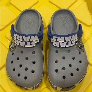 Crocs R2D2 Star Wars Disney Shoes sandals size youth 12/13